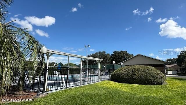 For Sale: $289,900 (3 beds, 2 baths, 1164 Square Feet)