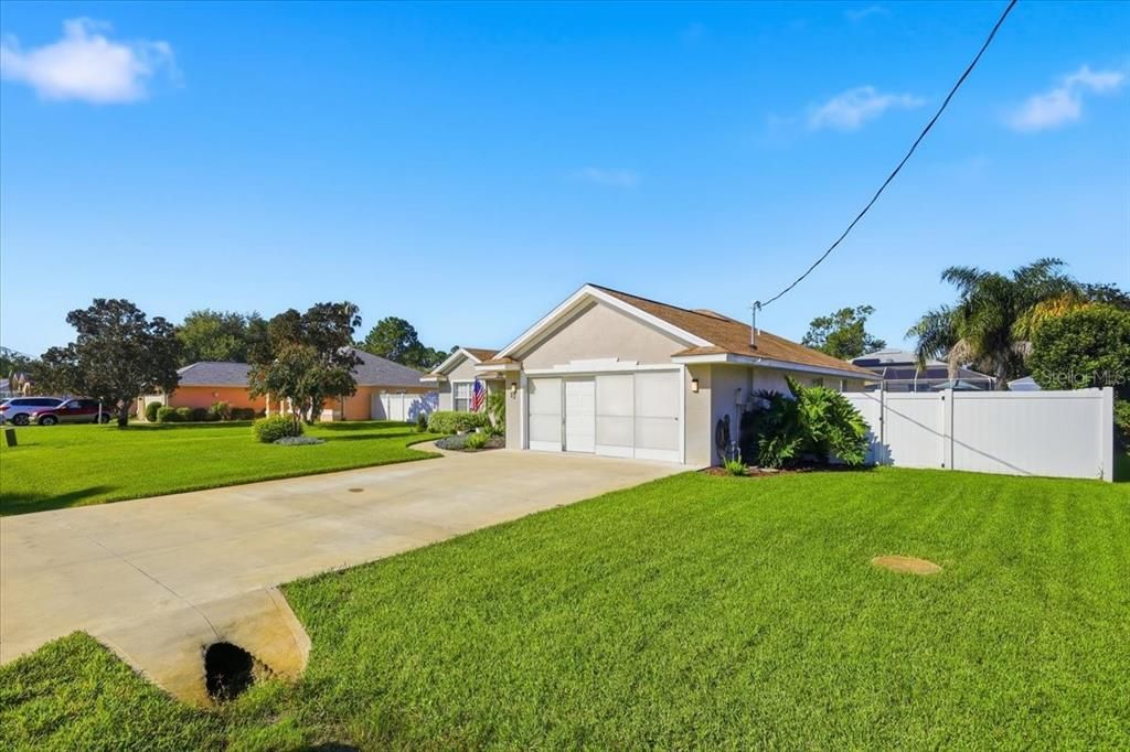 For Sale: $325,000 (3 beds, 2 baths, 1659 Square Feet)