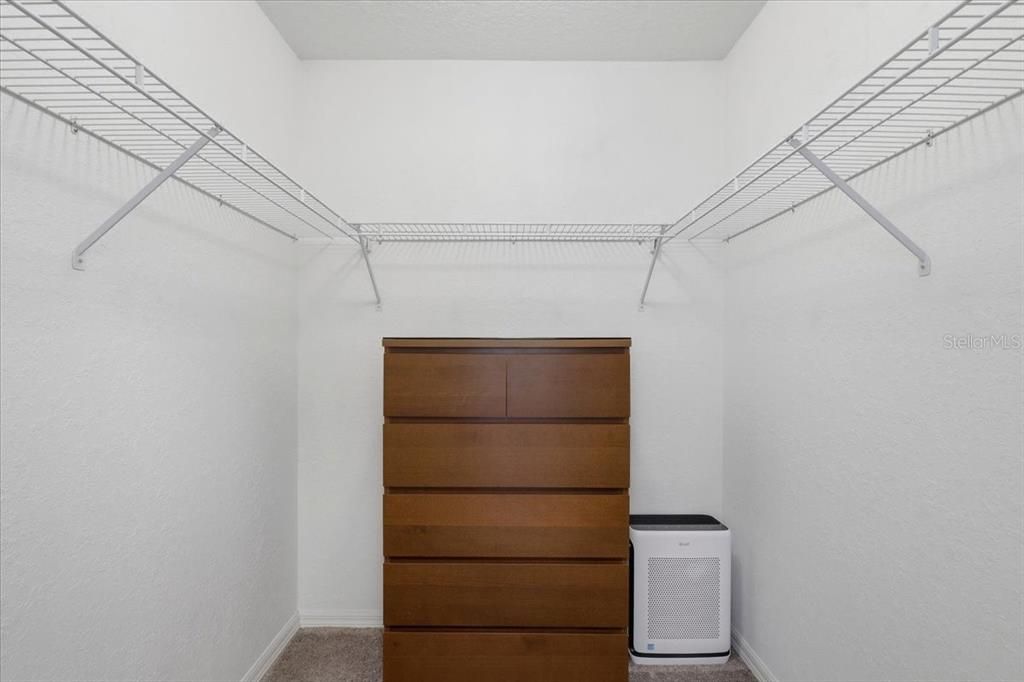 For Sale: $325,000 (3 beds, 2 baths, 1659 Square Feet)