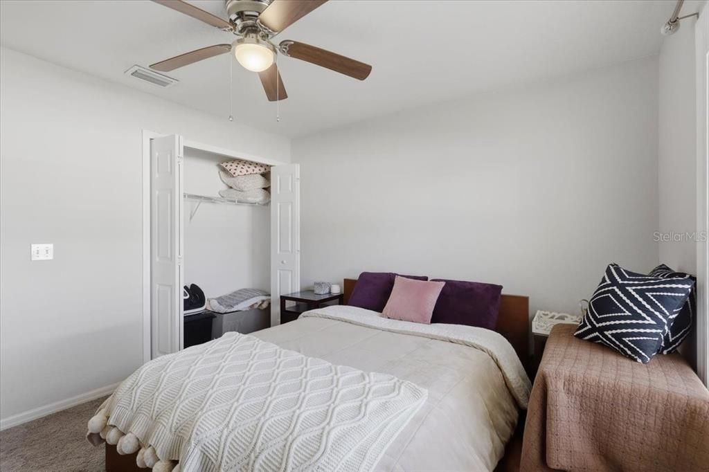 For Sale: $325,000 (3 beds, 2 baths, 1659 Square Feet)