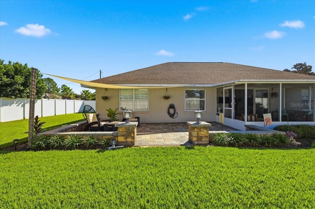 For Sale: $325,000 (3 beds, 2 baths, 1659 Square Feet)