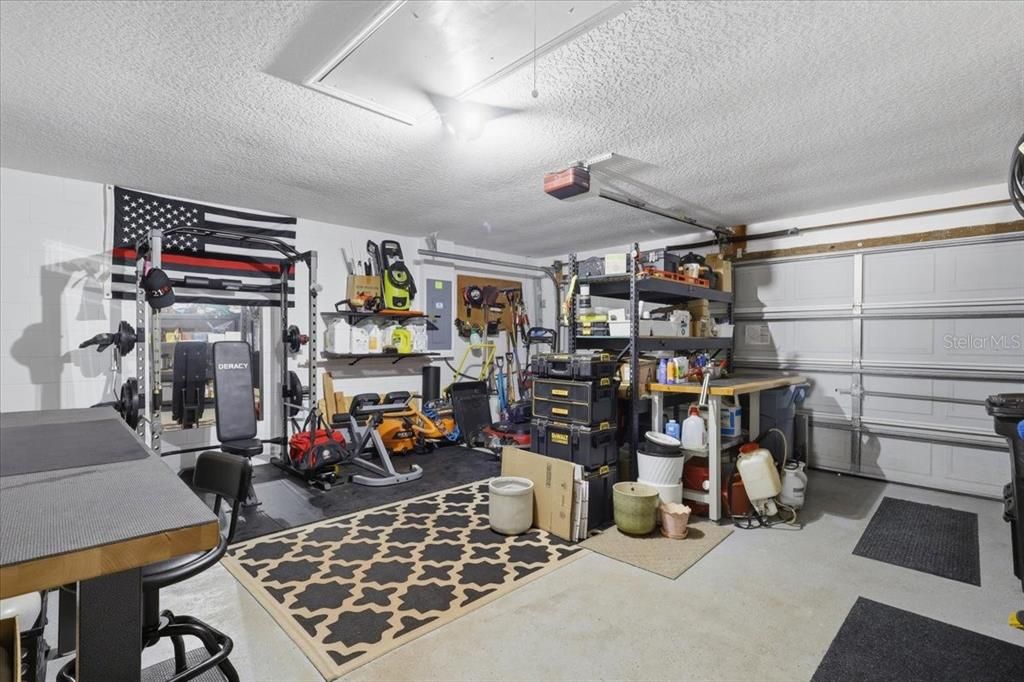 For Sale: $325,000 (3 beds, 2 baths, 1659 Square Feet)
