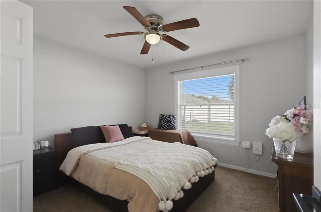 For Sale: $325,000 (3 beds, 2 baths, 1659 Square Feet)