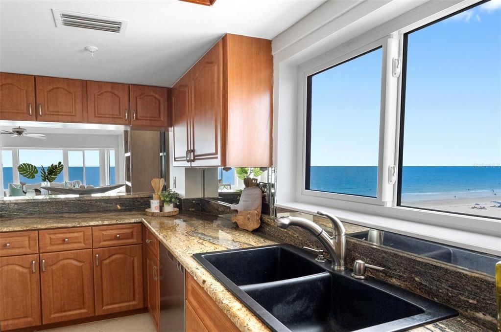 For Sale: $1,149,000 (2 beds, 2 baths, 1420 Square Feet)