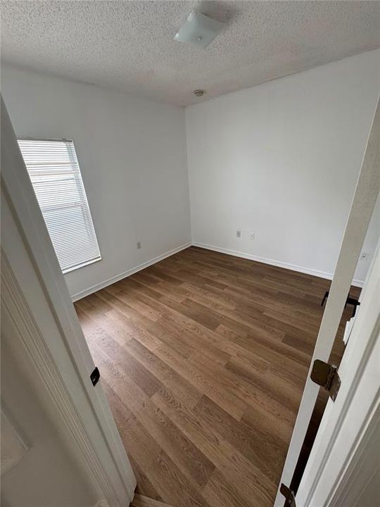 For Rent: $1,900 (3 beds, 2 baths, 1474 Square Feet)