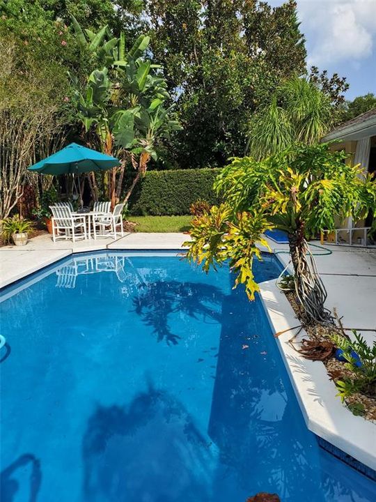 For Sale: $525,000 (4 beds, 2 baths, 2632 Square Feet)