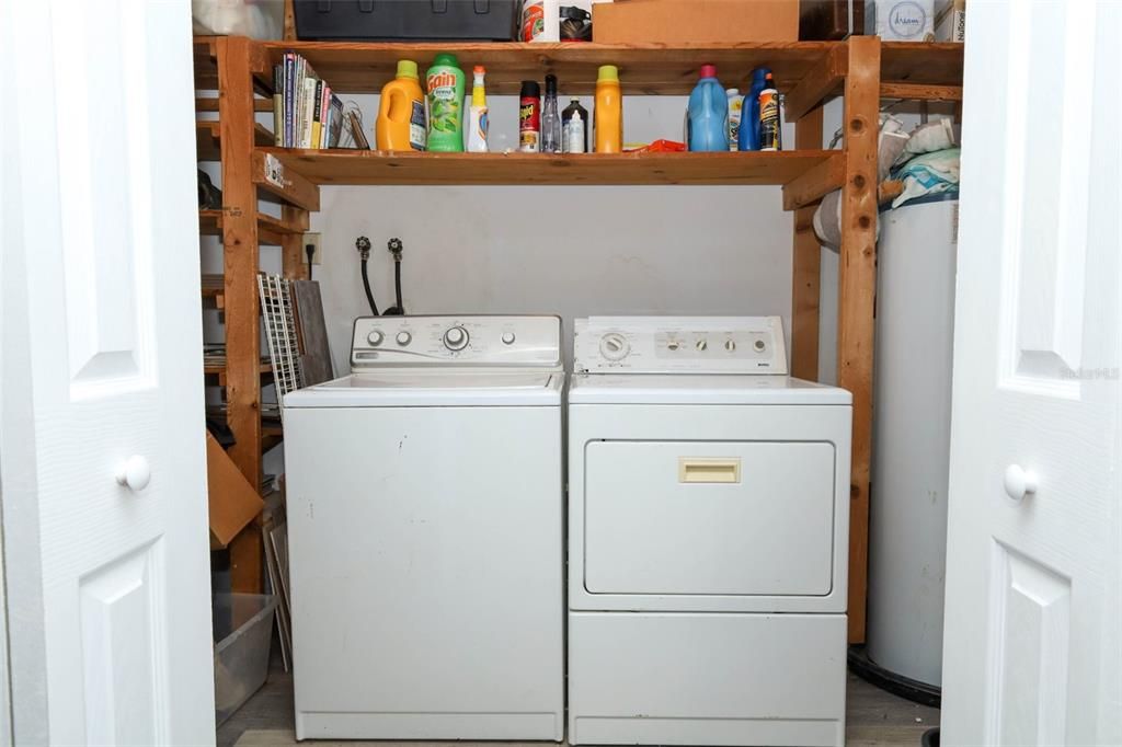 For Sale: $525,000 (4 beds, 2 baths, 2632 Square Feet)