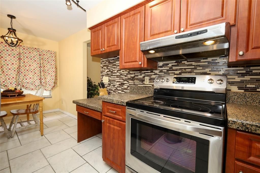 For Sale: $525,000 (4 beds, 2 baths, 2632 Square Feet)