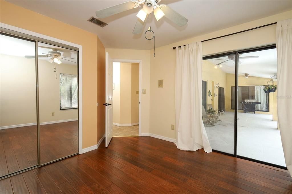 For Sale: $525,000 (4 beds, 2 baths, 2632 Square Feet)