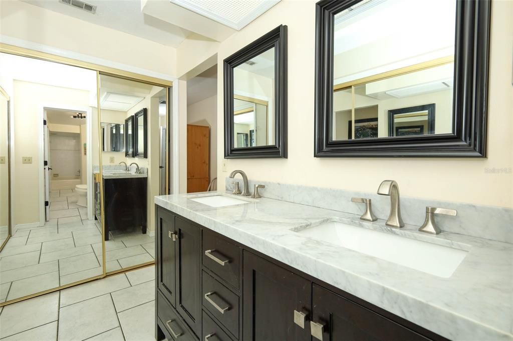 For Sale: $525,000 (4 beds, 2 baths, 2632 Square Feet)