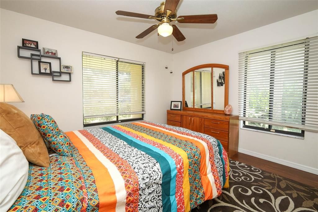 For Sale: $525,000 (4 beds, 2 baths, 2632 Square Feet)