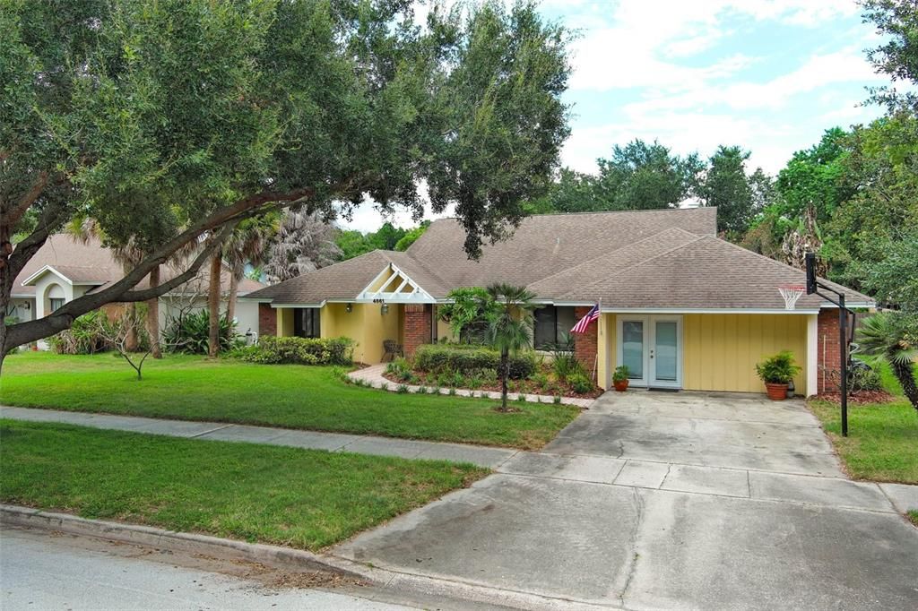 For Sale: $525,000 (4 beds, 2 baths, 2632 Square Feet)