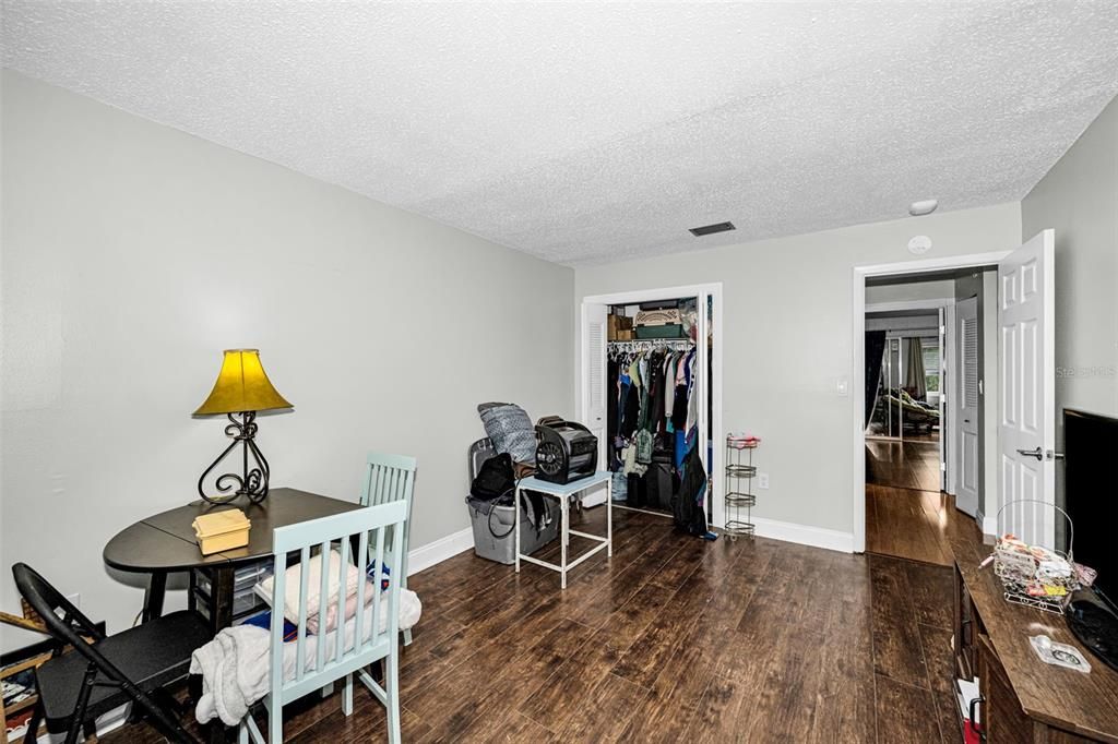En Venta: $144,000 (2 camas, 1 baños, 1055 Pies cuadrados)