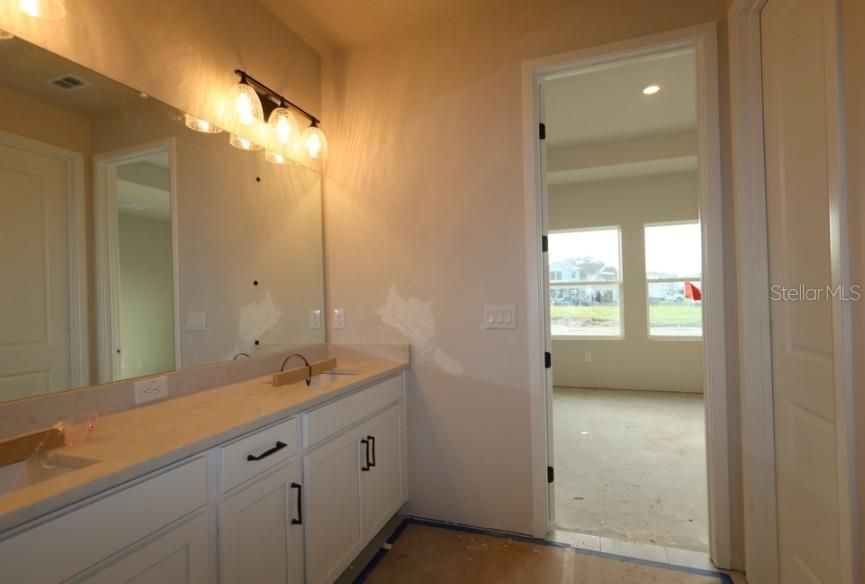 Activo con contrato: $509,990 (3 camas, 2 baños, 2077 Pies cuadrados)