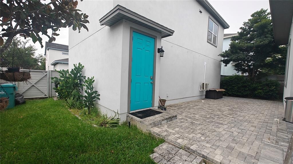 For Rent: $3,399 (4 beds, 3 baths, 2054 Square Feet)