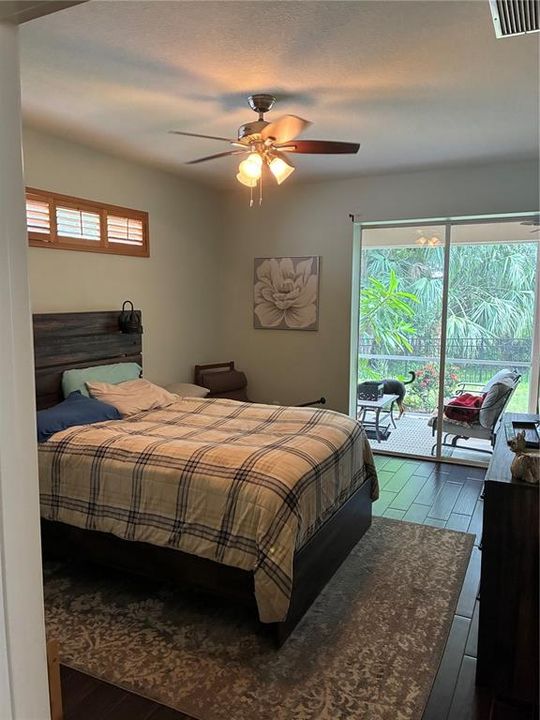 For Sale: $329,900 (2 beds, 2 baths, 1551 Square Feet)
