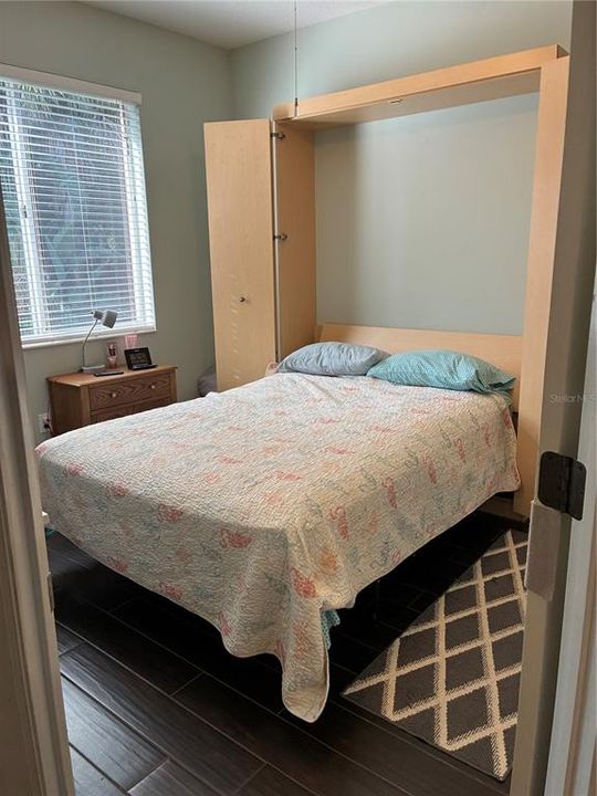 For Sale: $329,900 (2 beds, 2 baths, 1551 Square Feet)