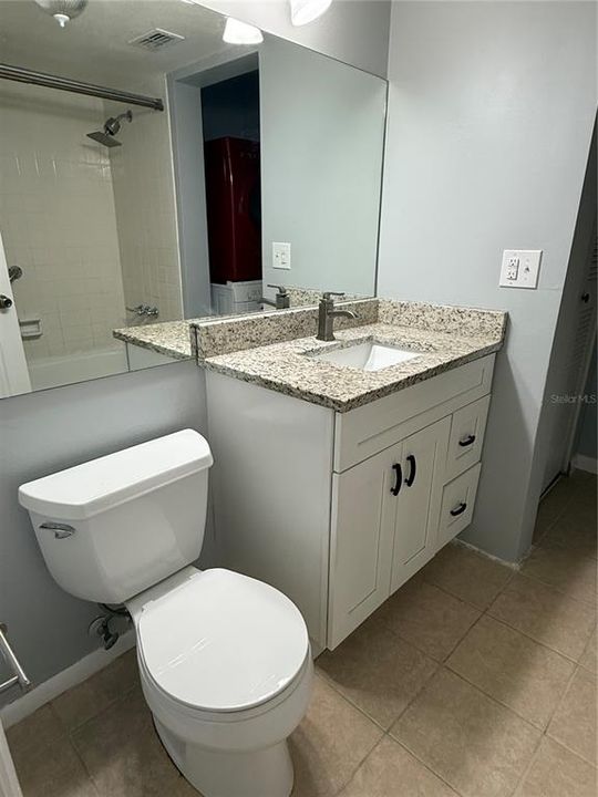 For Rent: $1,400 (1 beds, 1 baths, 675 Square Feet)