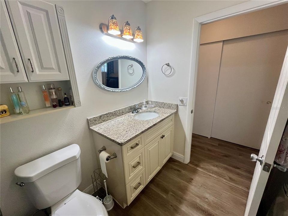 For Sale: $265,000 (2 beds, 2 baths, 1370 Square Feet)