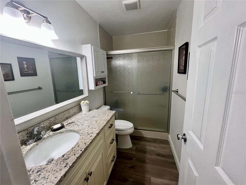 For Sale: $265,000 (2 beds, 2 baths, 1370 Square Feet)