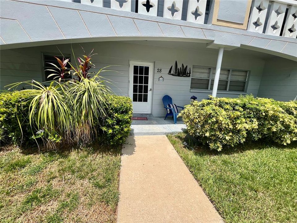 For Sale: $265,000 (2 beds, 2 baths, 1370 Square Feet)