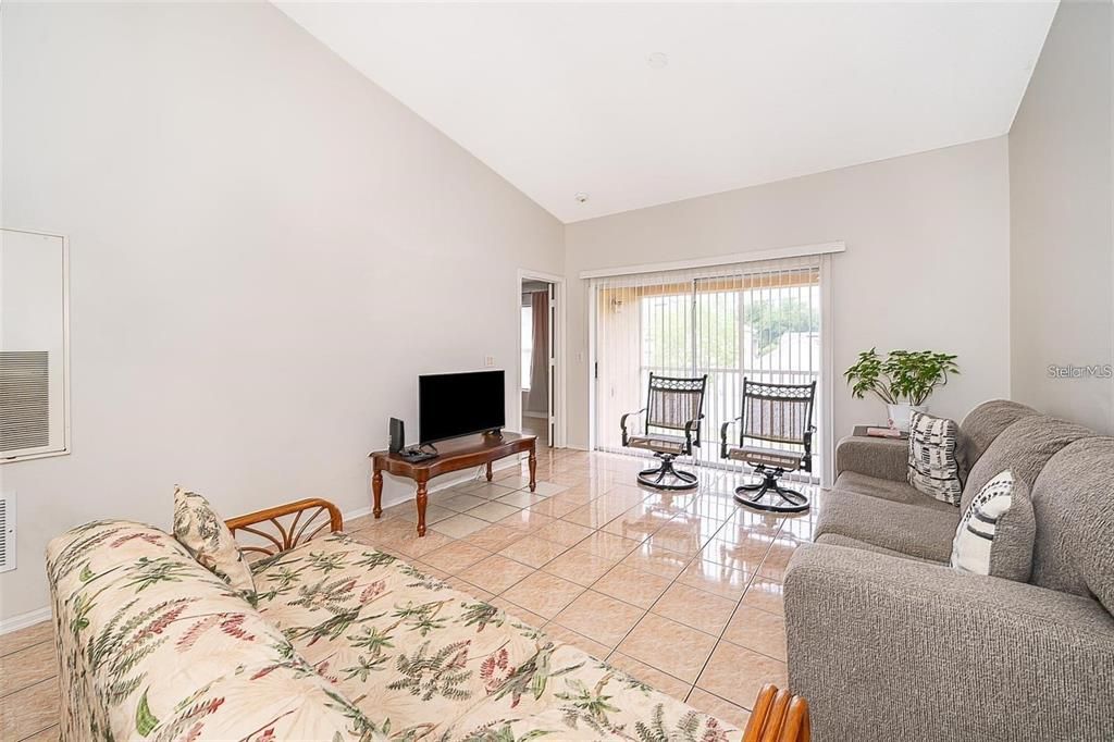 В аренду: $1,450 (2 спален, 2 ванн, 1013 Квадратных фут)