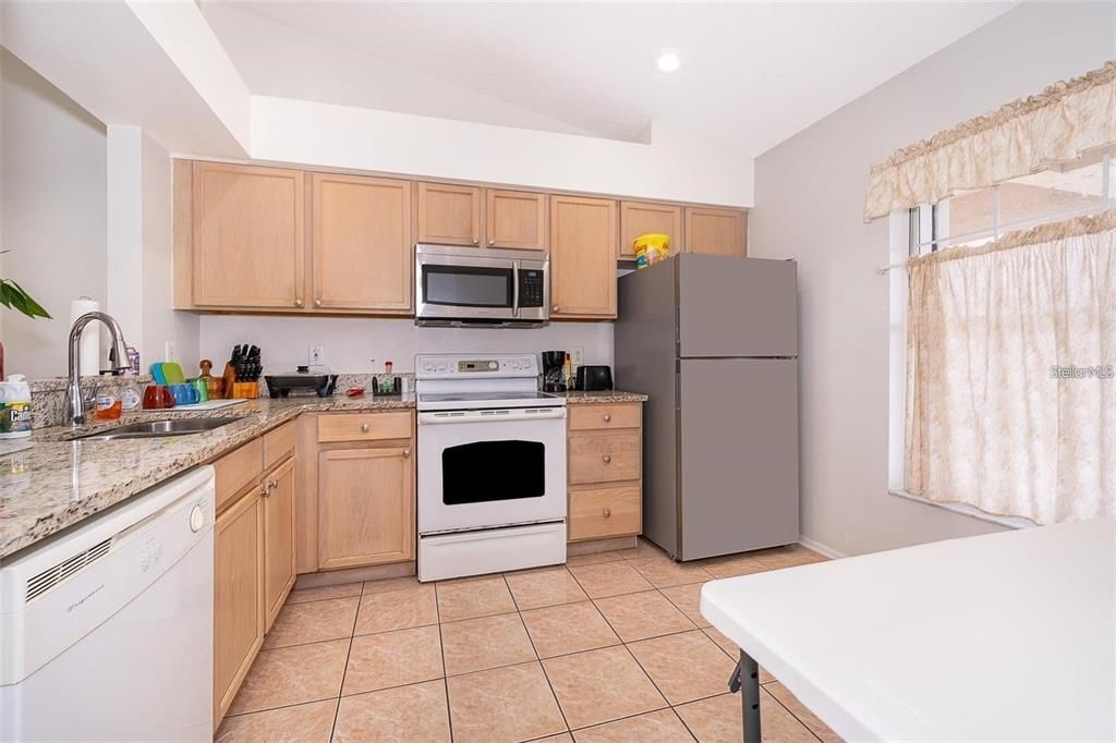В аренду: $1,450 (2 спален, 2 ванн, 1013 Квадратных фут)