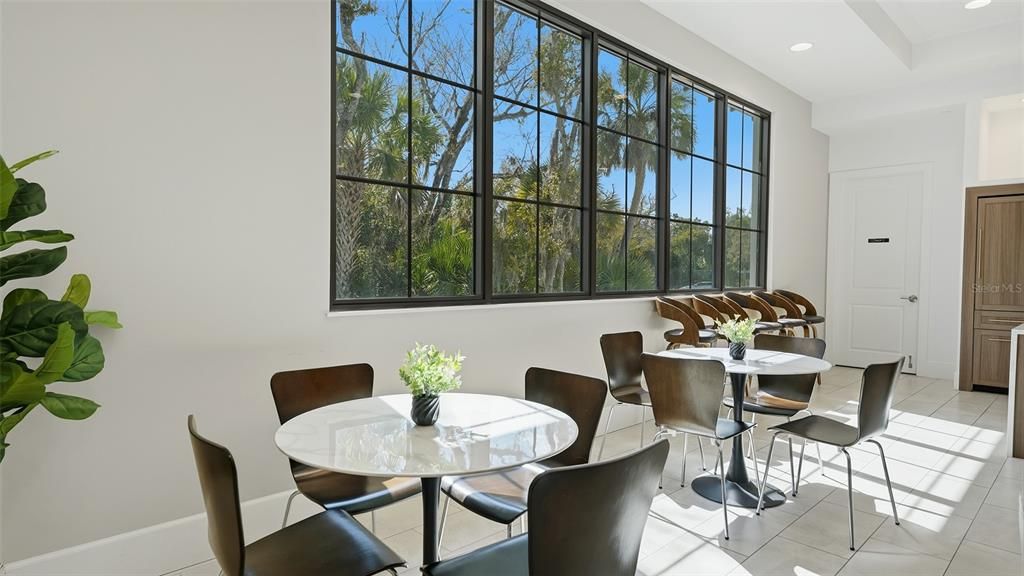 En Venta: $289,500 (3 camas, 2 baños, 1596 Pies cuadrados)