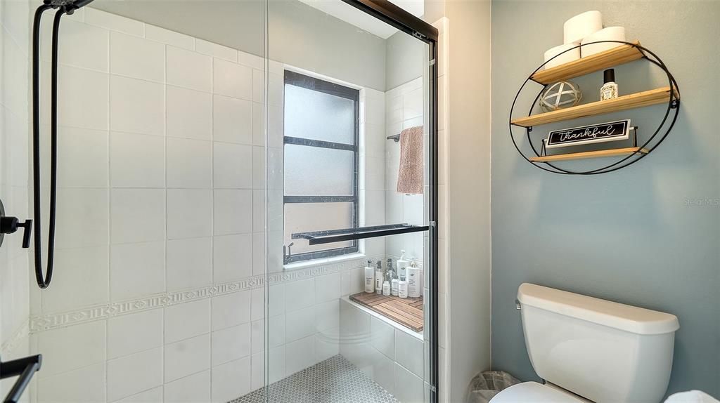 En Venta: $289,500 (3 camas, 2 baños, 1596 Pies cuadrados)