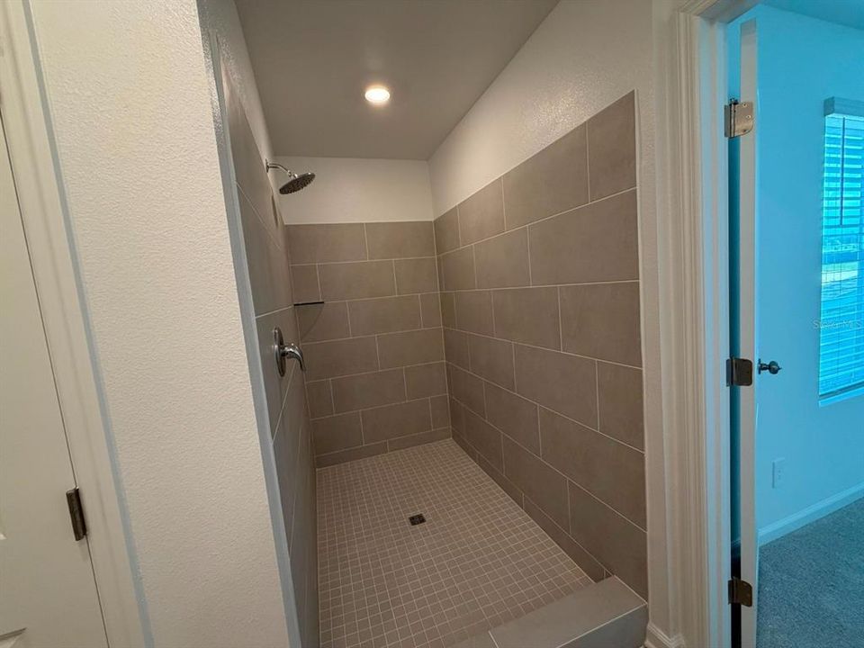 En Renta: $2,800 (4 camas, 2 baños, 2081 Pies cuadrados)