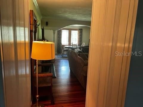 For Sale: $900,000 (5 beds, 2 baths, 2052 Square Feet)