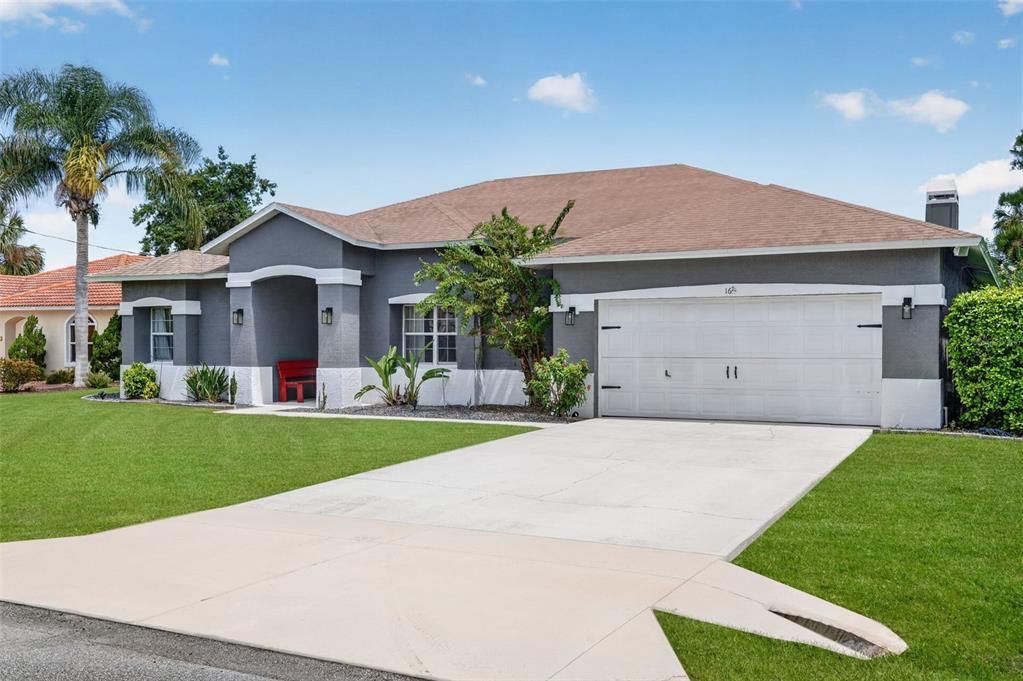 For Sale: $750,000 (4 beds, 2 baths, 2149 Square Feet)