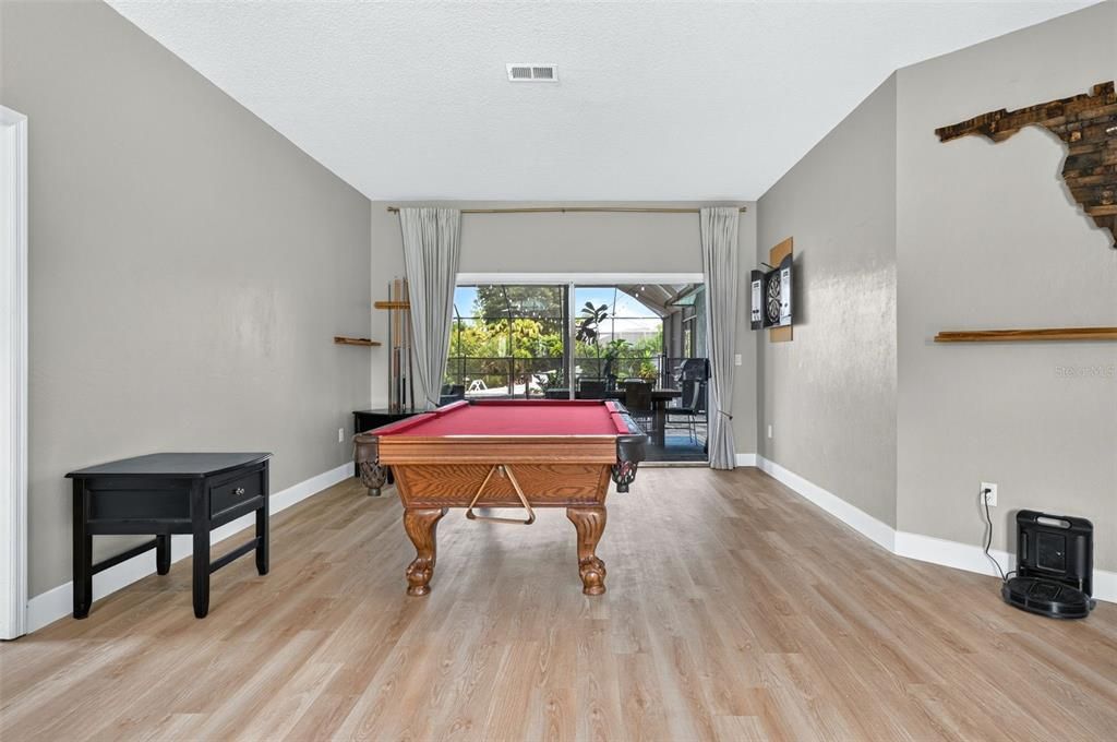 For Sale: $750,000 (4 beds, 2 baths, 2149 Square Feet)