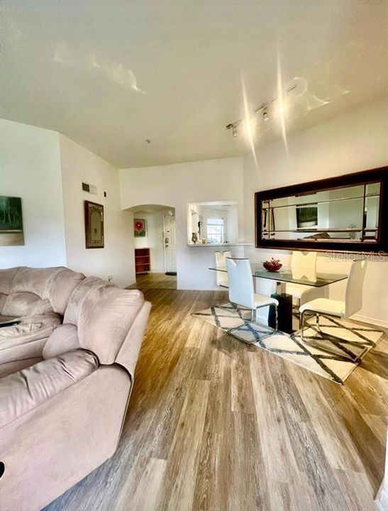 For Sale: $248,000 (3 beds, 2 baths, 1466 Square Feet)
