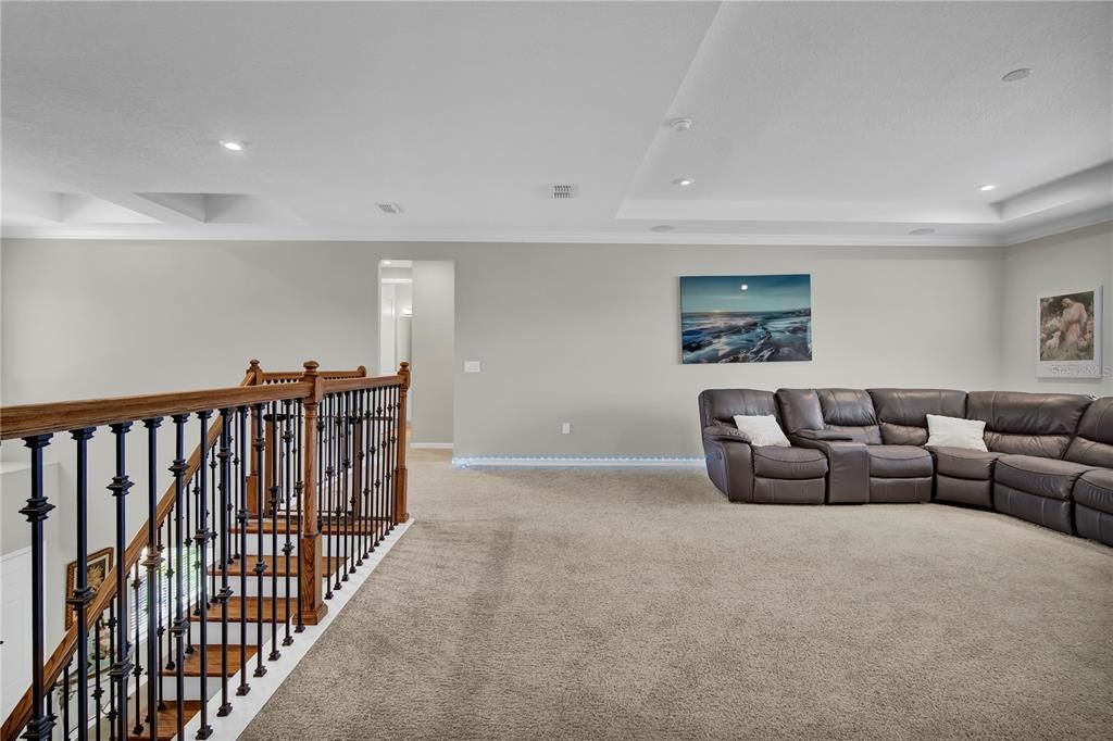 En Venta: $799,000 (5 camas, 4 baños, 3857 Pies cuadrados)