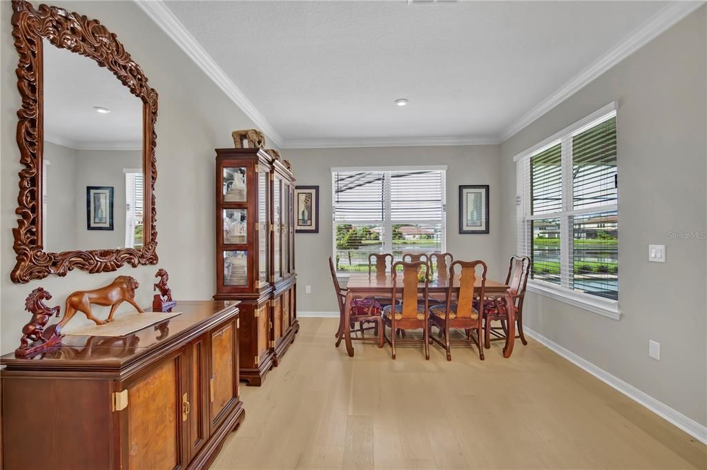 En Venta: $799,000 (5 camas, 4 baños, 3857 Pies cuadrados)