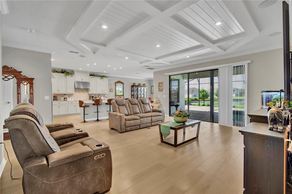En Venta: $799,000 (5 camas, 4 baños, 3857 Pies cuadrados)