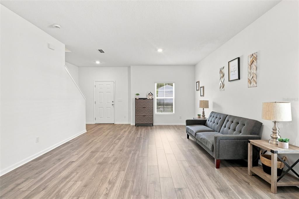 For Sale: $484,990 (5 beds, 3 baths, 3512 Square Feet)