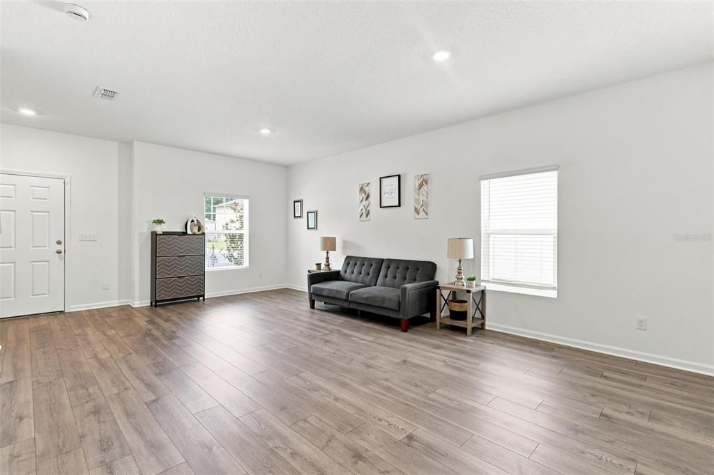 For Sale: $484,990 (5 beds, 3 baths, 3512 Square Feet)