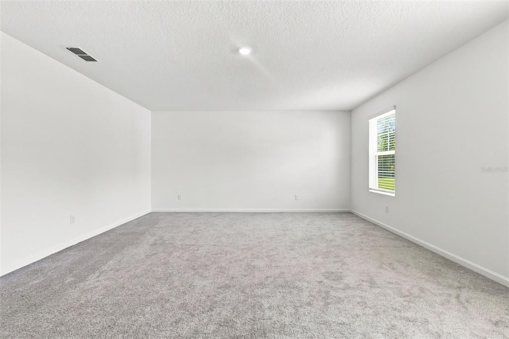 For Sale: $484,990 (5 beds, 3 baths, 3512 Square Feet)