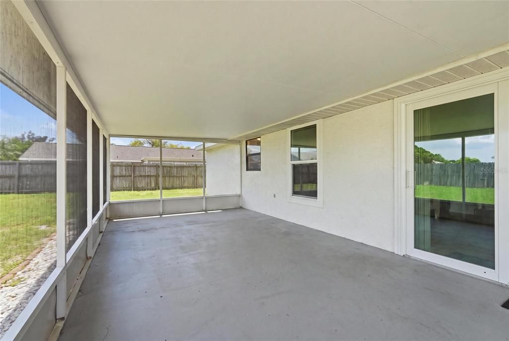 For Sale: $345,000 (2 beds, 2 baths, 1220 Square Feet)