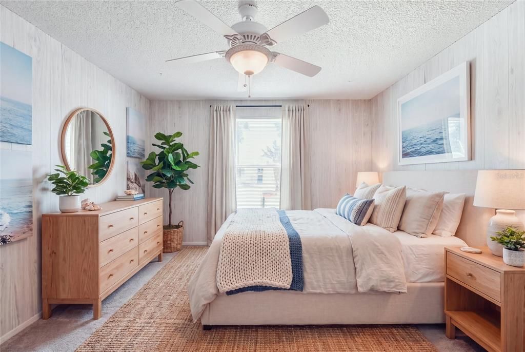 For Sale: $345,000 (2 beds, 2 baths, 1220 Square Feet)