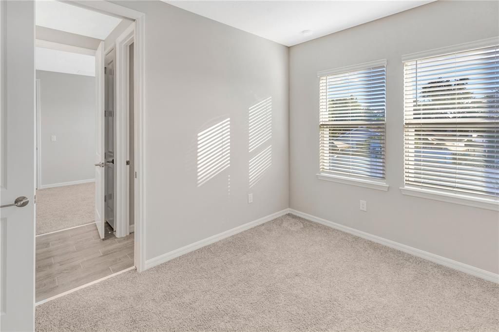 For Rent: $3,600 (5 beds, 4 baths, 3506 Square Feet)