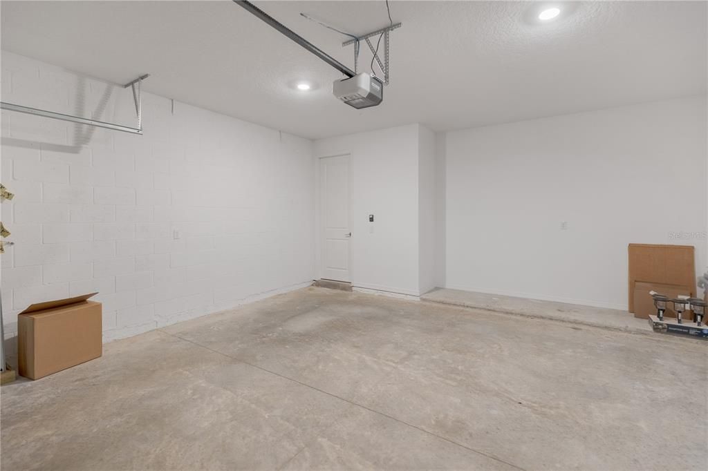 For Rent: $3,600 (5 beds, 4 baths, 3506 Square Feet)
