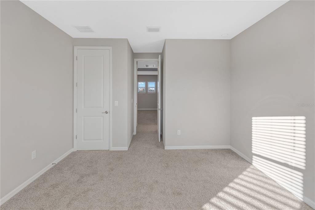 For Rent: $3,600 (5 beds, 4 baths, 3506 Square Feet)
