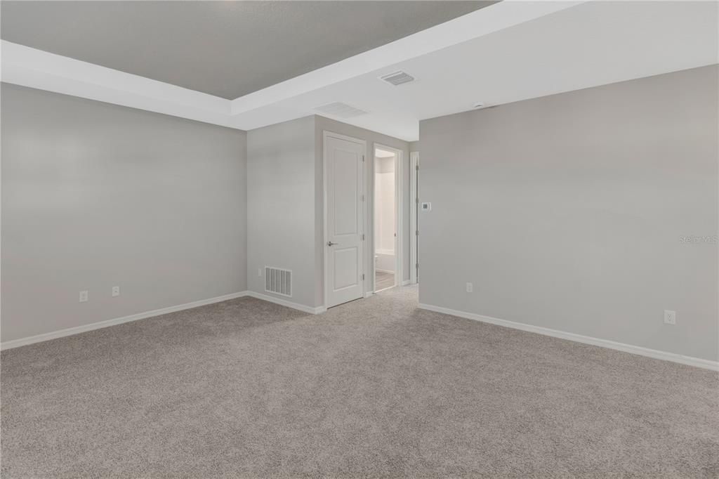 For Rent: $3,600 (5 beds, 4 baths, 3506 Square Feet)