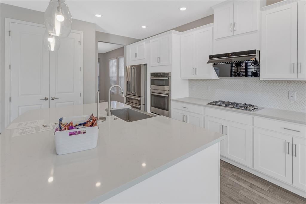 For Rent: $3,600 (5 beds, 4 baths, 3506 Square Feet)