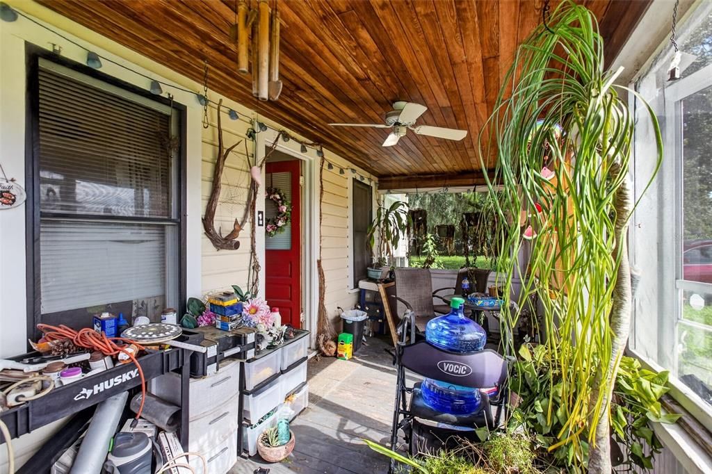 На продажу: $109,000 (1 спален, 1 ванн, 572 Квадратных фут)