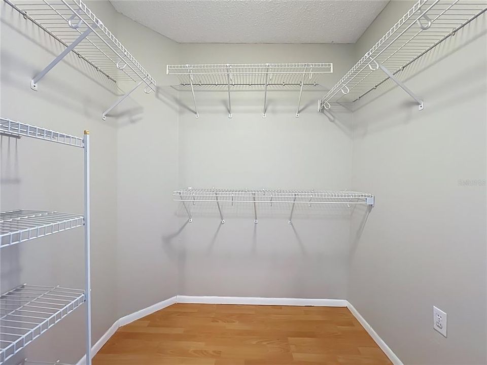 En Venta: $360,000 (3 camas, 2 baños, 1897 Pies cuadrados)