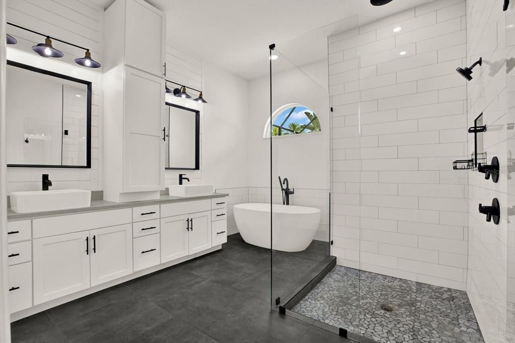 En Renta: $7,995 (5 camas, 4 baños, 3769 Pies cuadrados)